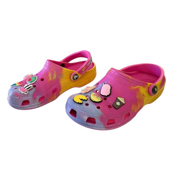 Crocs Tie Dye Multicolor Clogs With 8 Shoe Charms Size 4 - Picture 1 of 8